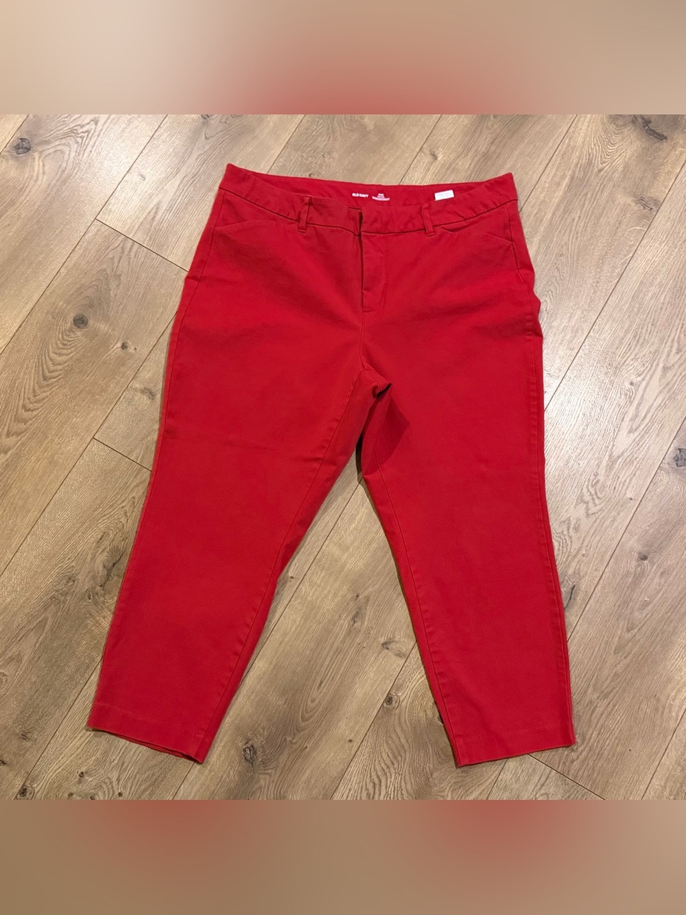 Old Navy Women’s Red Casual Pixie Dress Pants, High Rise 18 Plus Short